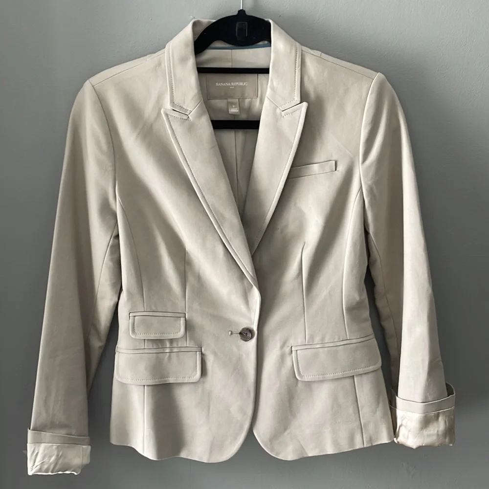 NWOT Banana Republic Beige Blazer - Picture 1 of 6